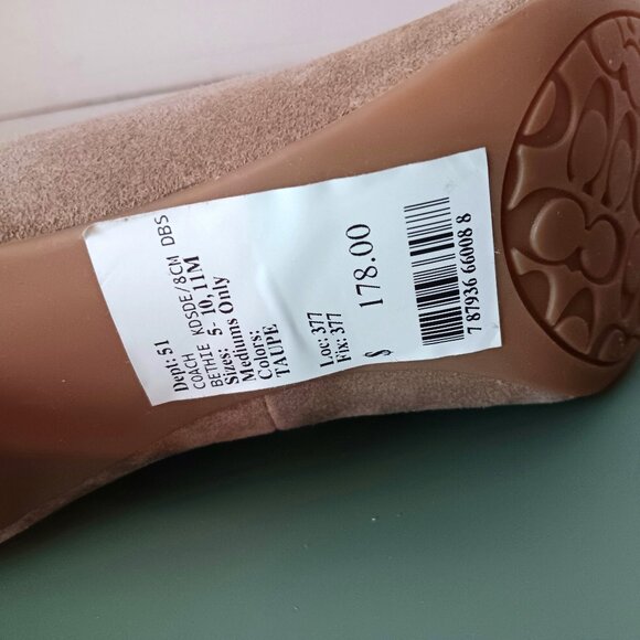 NWT 💥 COACH BETHIE TAUPE SUEDE BOOTIES ~ GORGEOUS! ~ Size 7.5 - Picture 8 of 9